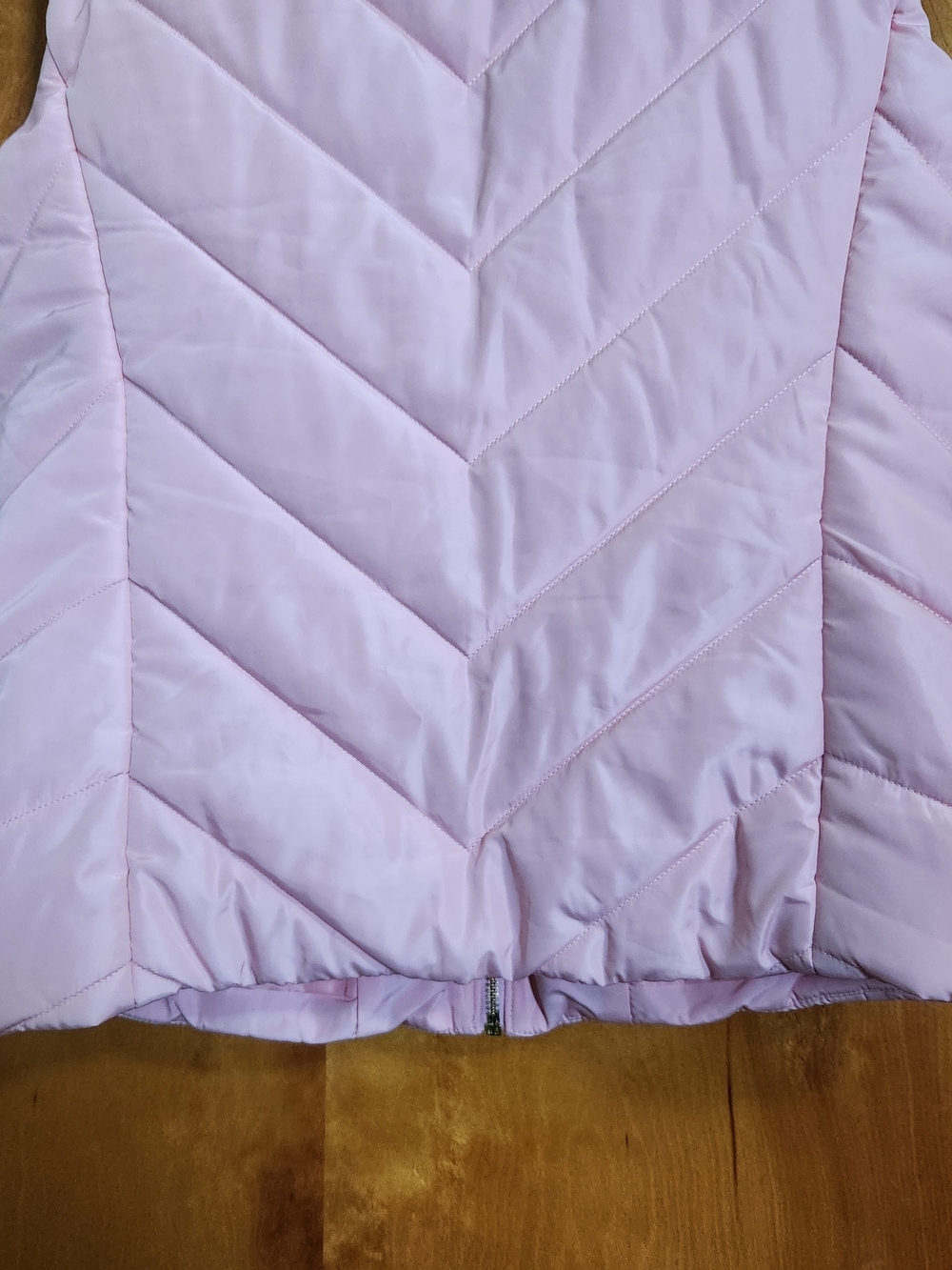 Michael Kors Chevron Quilted Mock Neck Puffer Vest NWOT - Picture 9 of 11